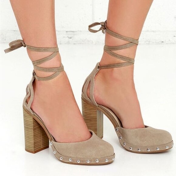 Seychelles Drift Taupe Suede Leather Lace up Heels Studded Sz 8.5 - Picture 1 of 16